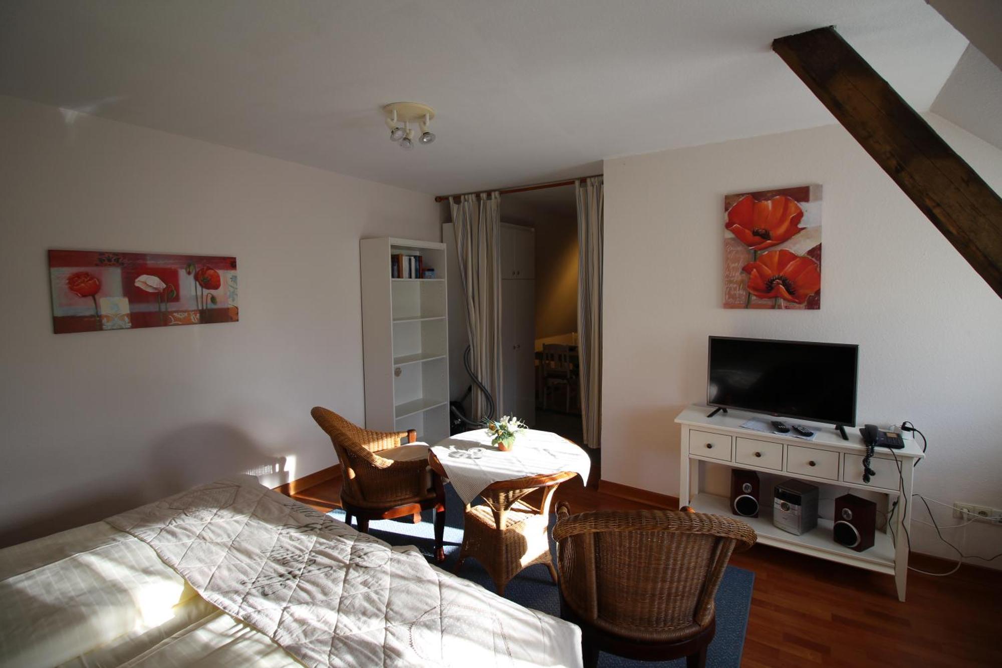 Hotel Garni Zur Post Utersum Exteriör bild