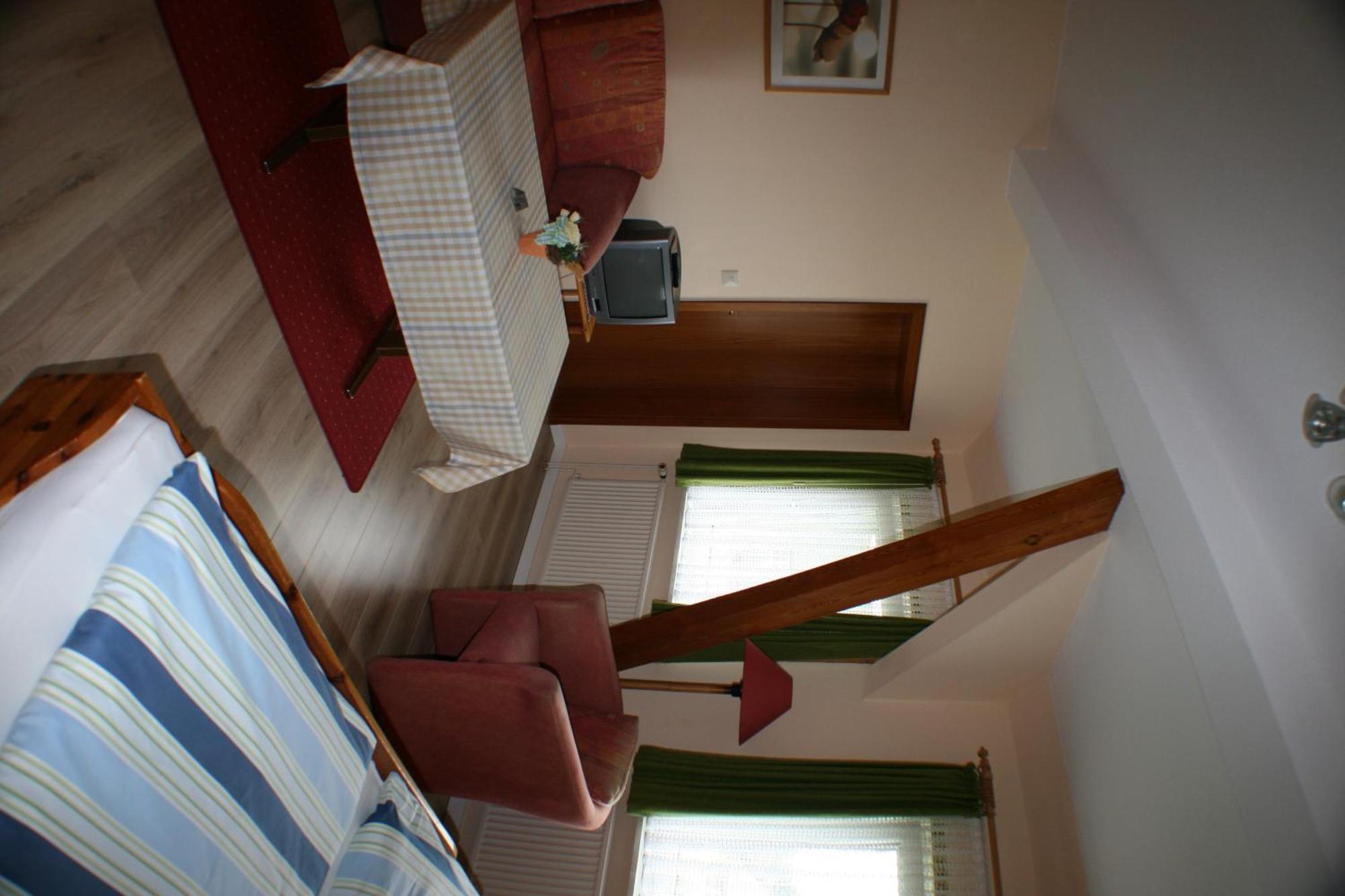 Hotel Garni Zur Post Utersum Rum bild